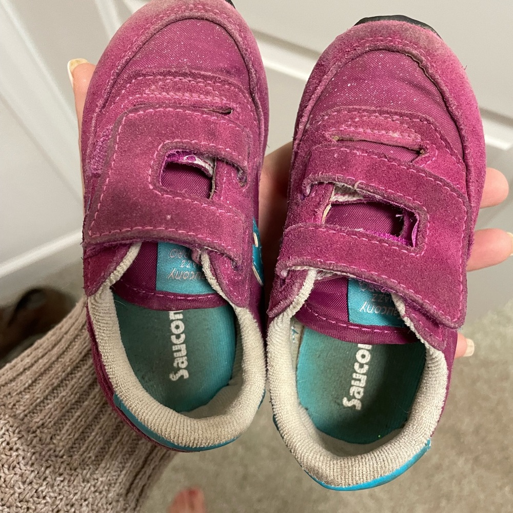 Saucony little kid size 7